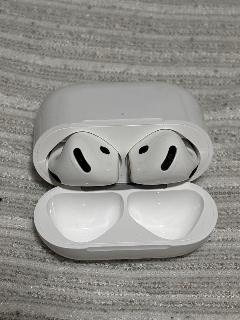 Apple AirPods 第4世代（ノイズキャンセリング無しモデル）