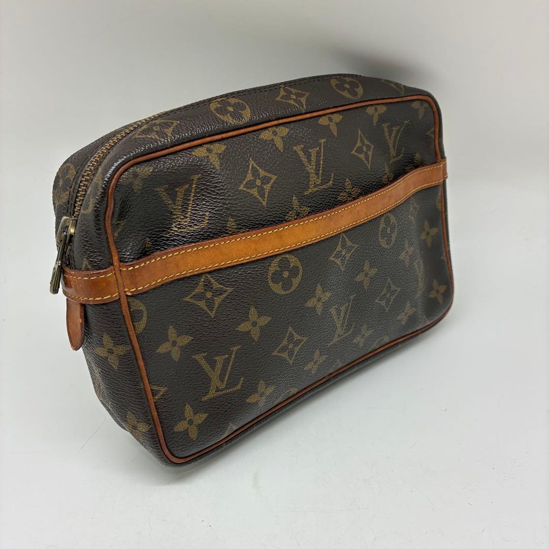 Louis Vuitton ルイヴィトン　クラッチバッグ　モノグラム　男女可