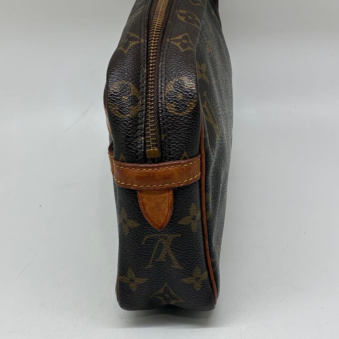 Louis Vuitton ルイヴィトン　クラッチバッグ　モノグラム　男女可