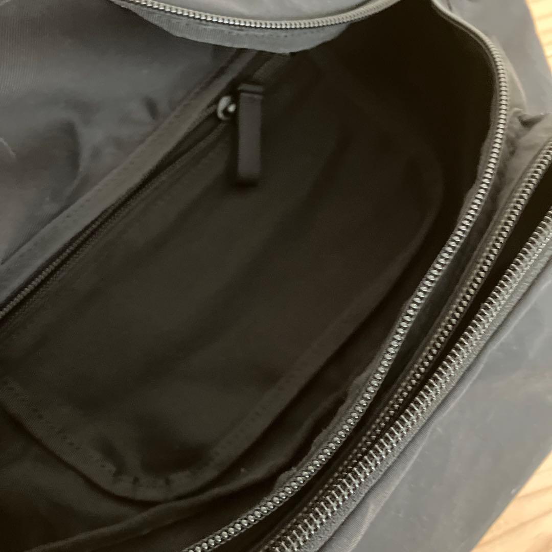 MARGARET HOWELL idea ボディバッグ ブラック