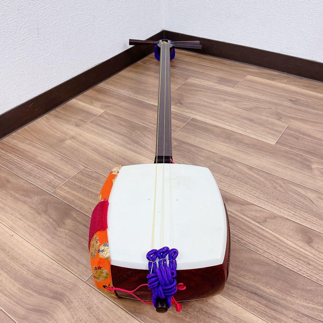 三味線 中棹 金細 綾杉胴 トチ紅木 一本溝 和楽器