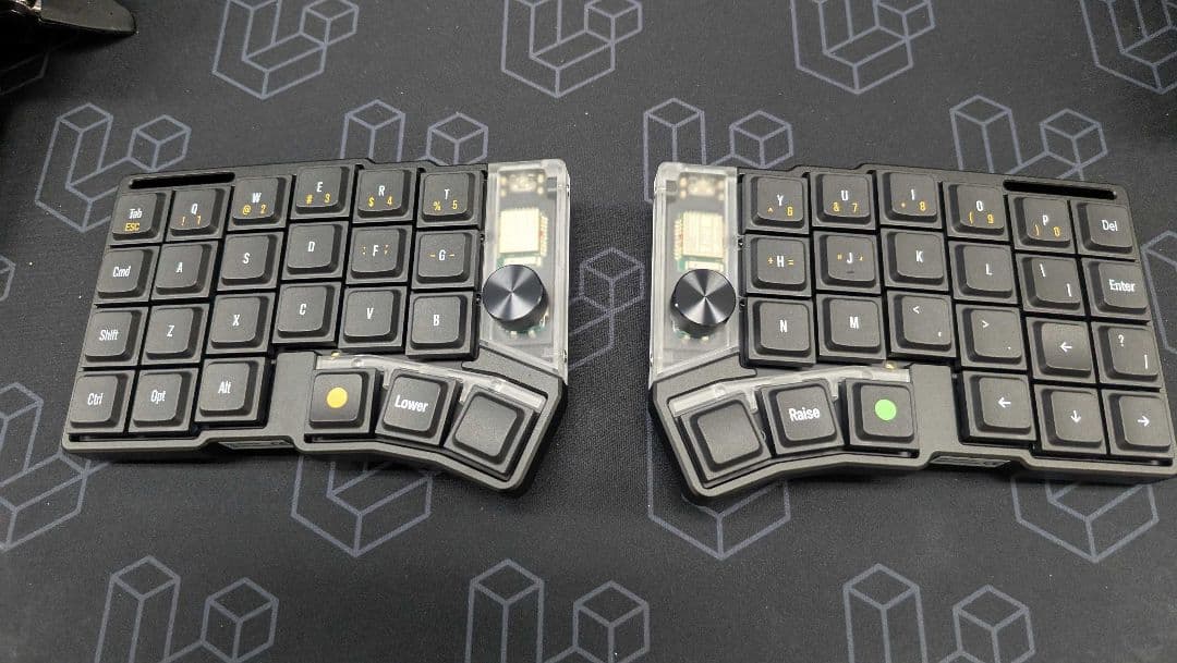 美品Cornix LP 専用ケースとLAKキーキャップ付