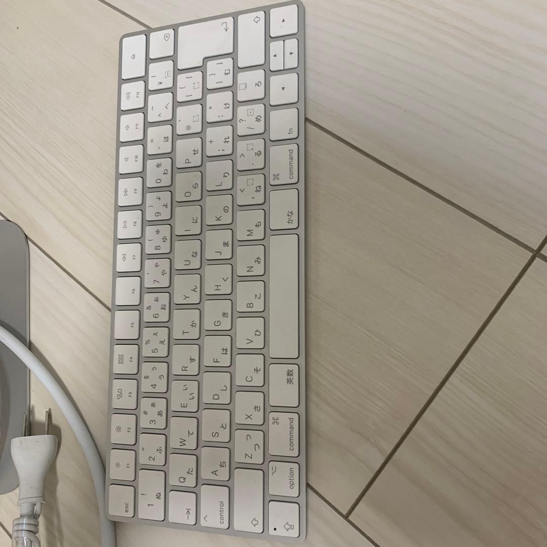 iMac21，5インチ　スピーカー付き ワイヤレスキーボード マウス