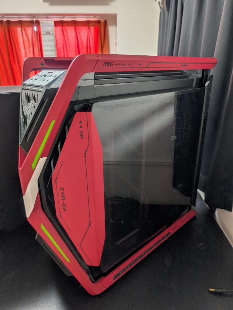 て*1様 ASUS ROG Hyperion GR701 EVA-02