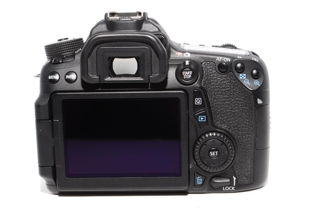 ✨Wi-Fi搭載機 ショット数少なめ✨Canon EOS 70Dレンズセット