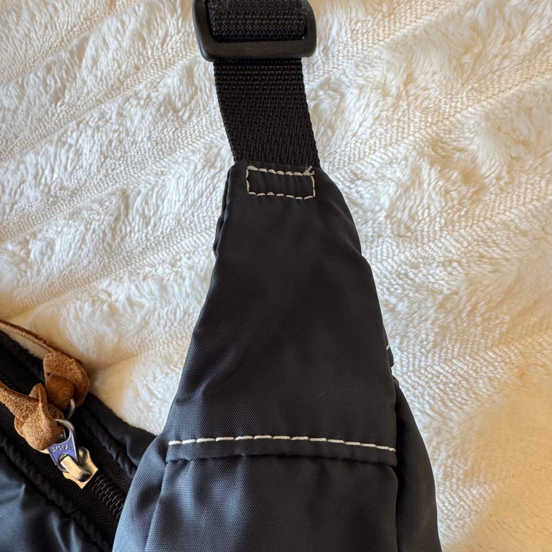 希少・廃盤PORTER REEF ハーフムーン ショルダーバッグ　黒