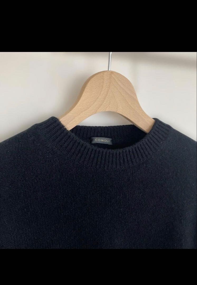早い者勝ち　comoli 23awラムズウールクルーネックニット　サイズ:3
