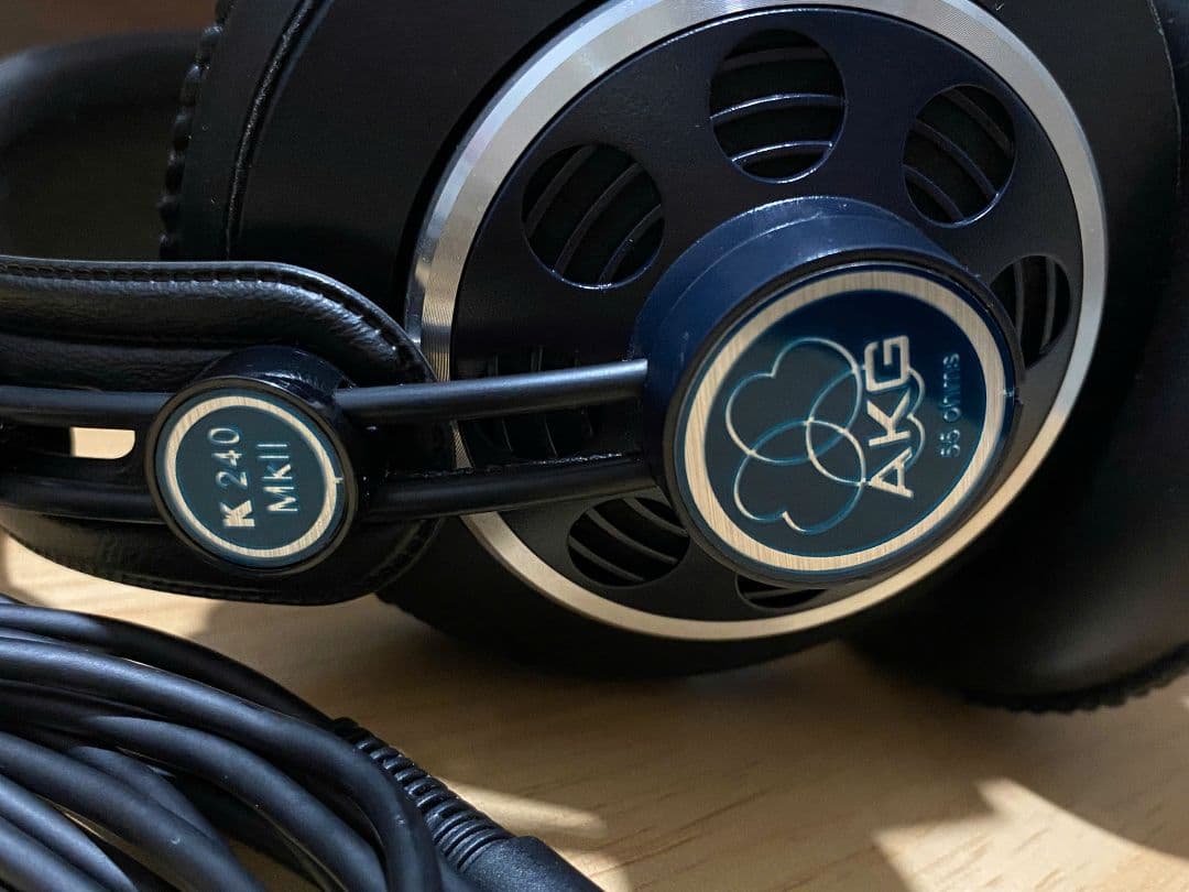 AKG K240 MKII セミオープン型 ヘッドホン 中古