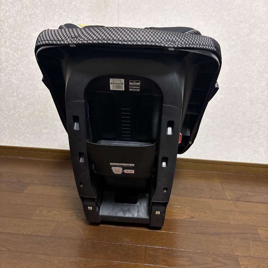 【極美品】Combi マルゴット ミラノブラック ジュニアシート