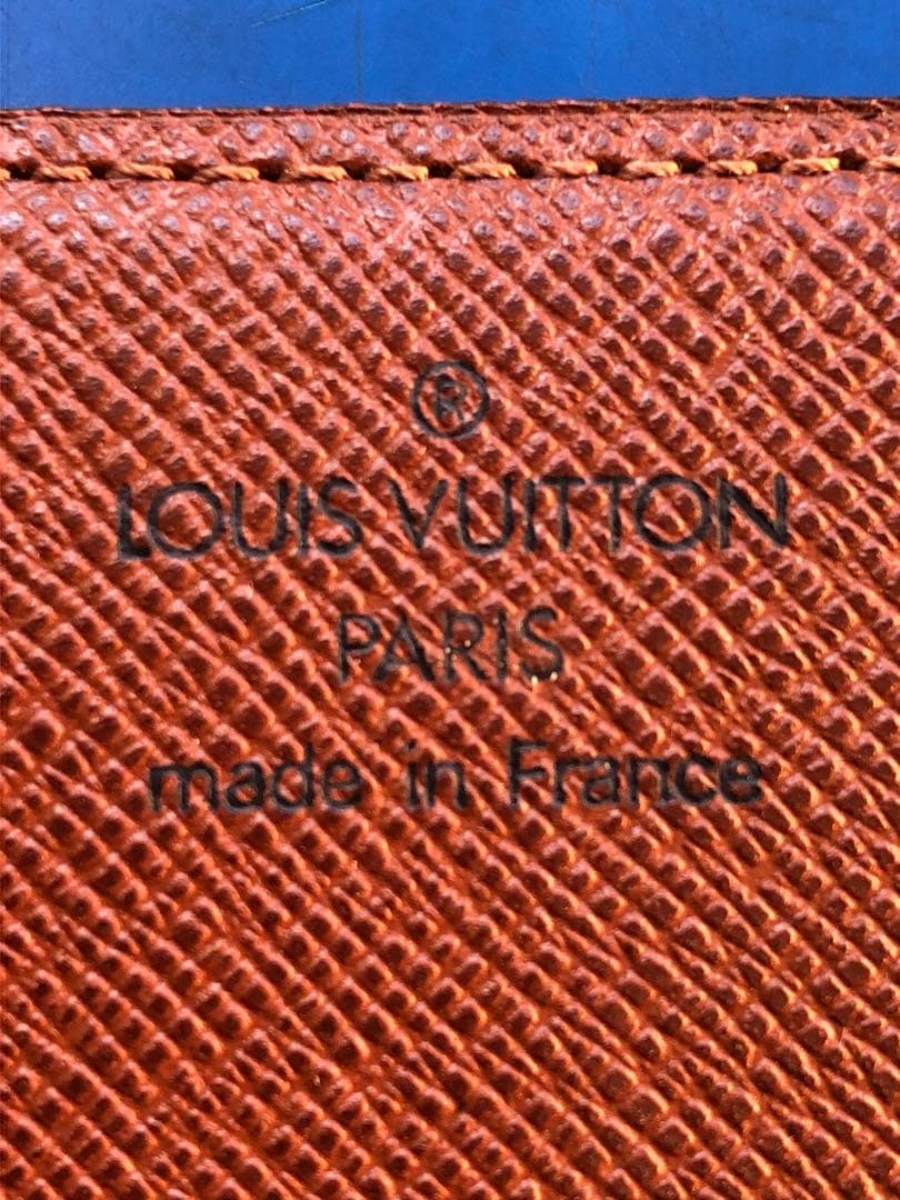 LOUIS VUITTONモノグラム名刺入れ カードケース