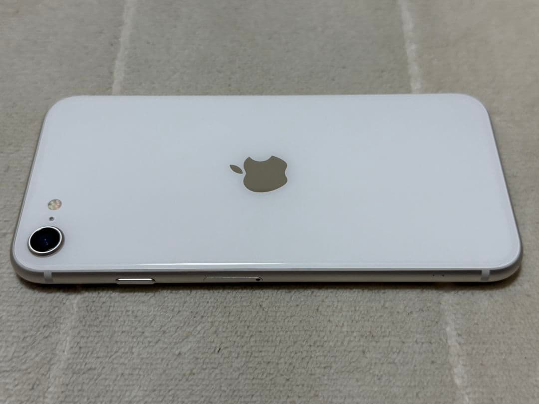iPhone SE 3世代 64GB SIMフリー