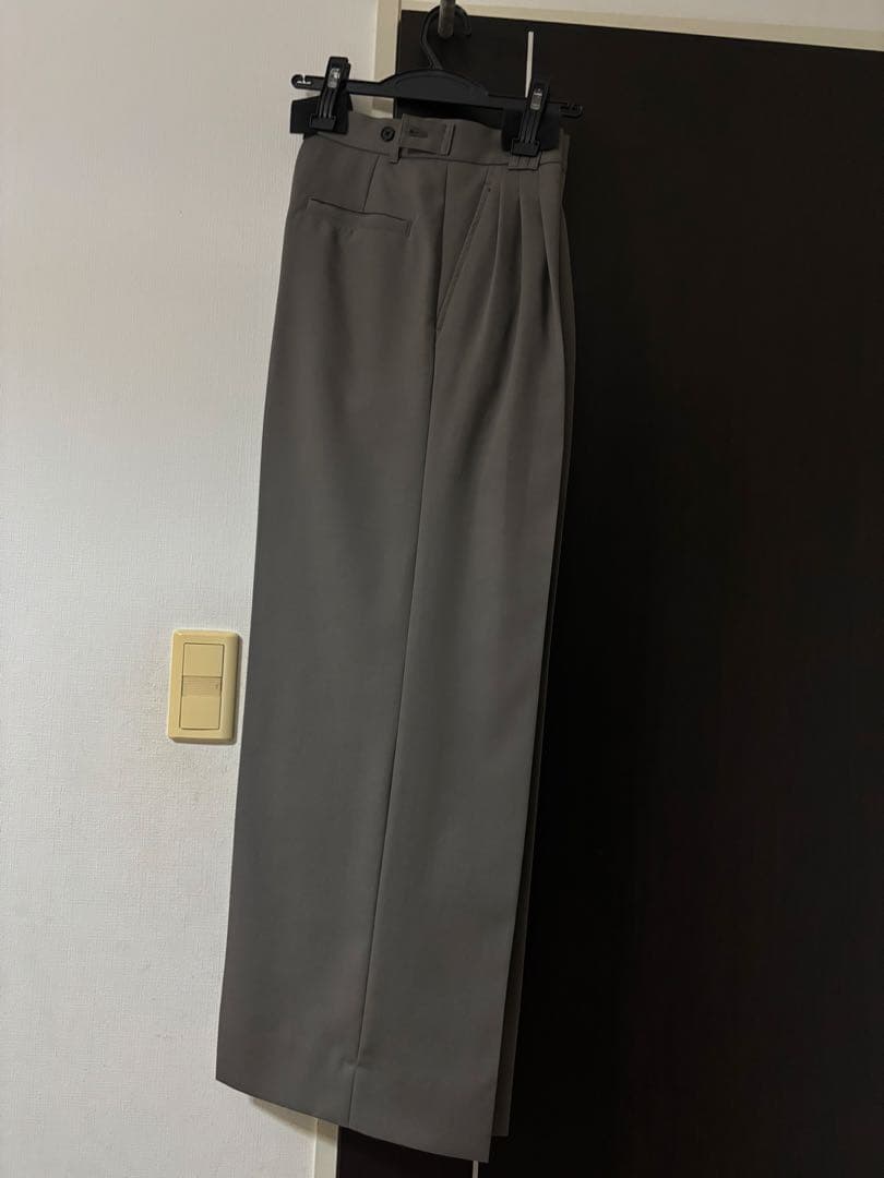 YOKE 3pleated Trousers スラックス