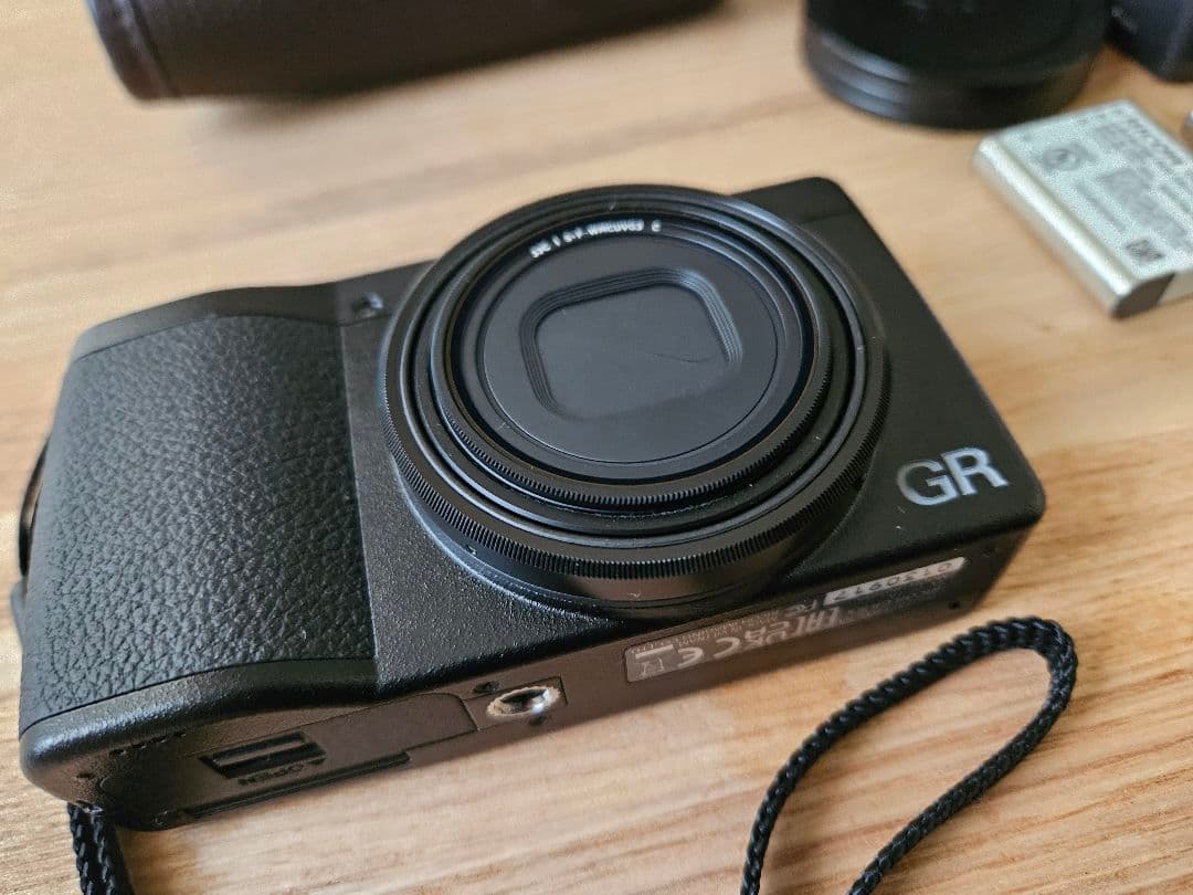 リコー RICOH GR IIIx　ケース付き