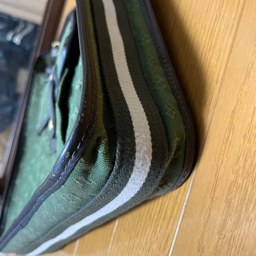 ルイヴィトン　モノグラムミニ ブザス マリーケイト ショルダーバッグ　斜め掛け