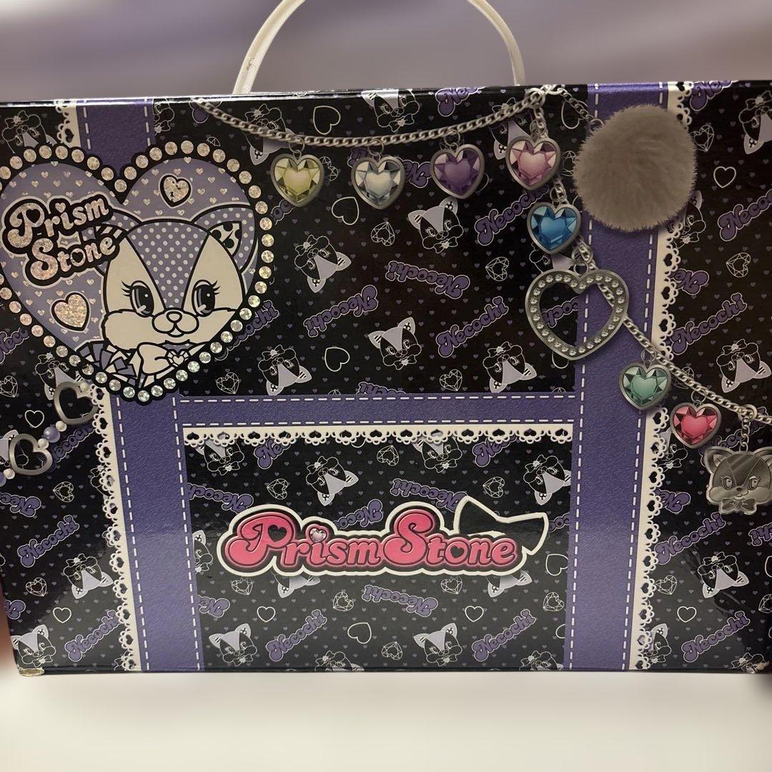 値下げしました✨️柄ありのみプリズムストーン86個ケース付き‼️