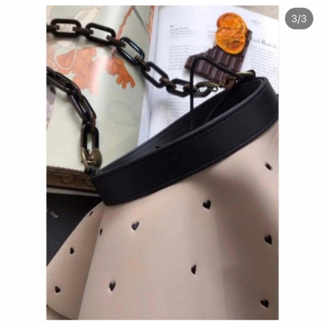 阪急　オンライン限定　ラプチャー　ネイプル　ハートエンブロイダリー　モカベージュ