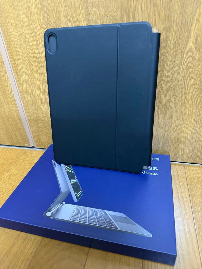 最新 IPad 第11世代 128GB Cellular キーボード付 A16