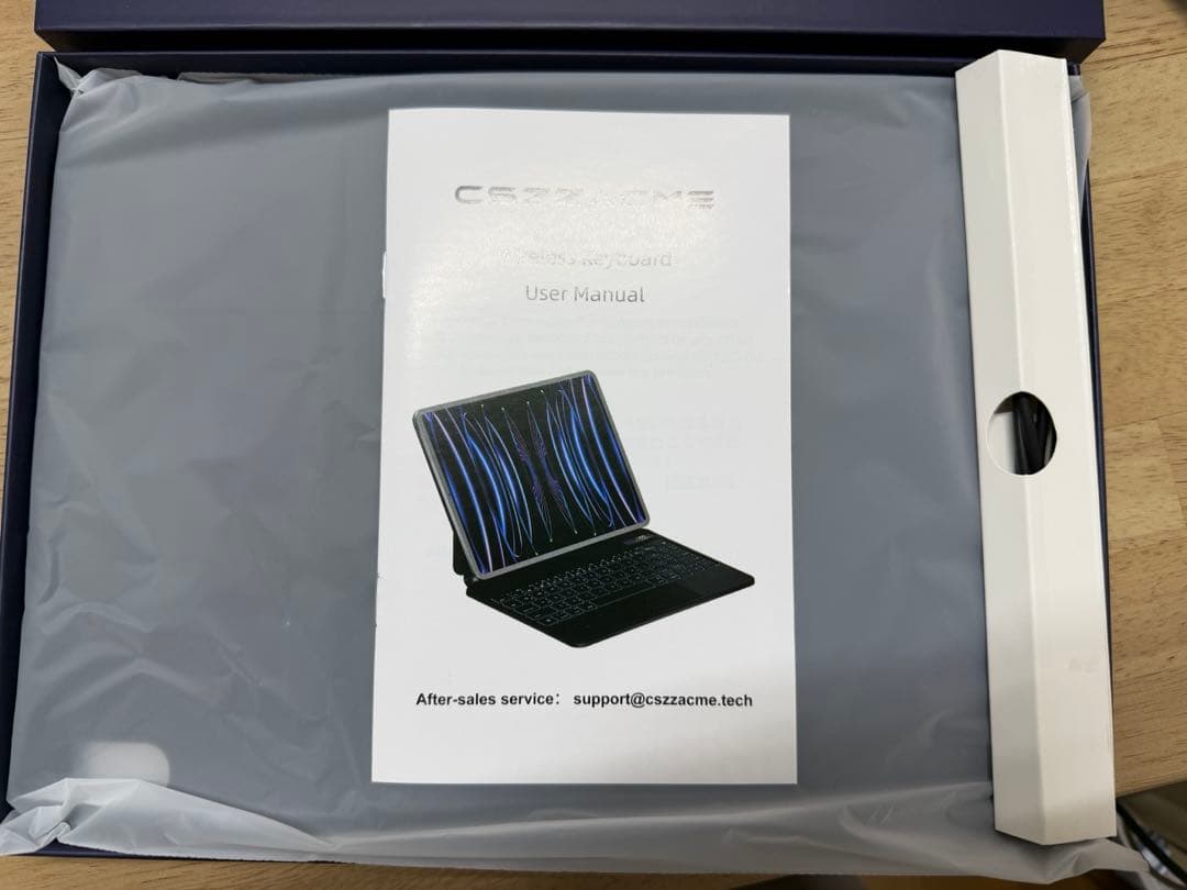 最新 IPad 第11世代 128GB Cellular キーボード付 A16