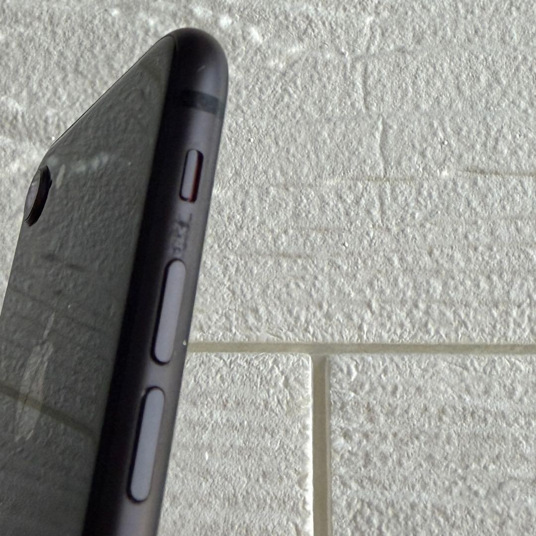 スマートフォン本体 Apple iPhone 8 64G