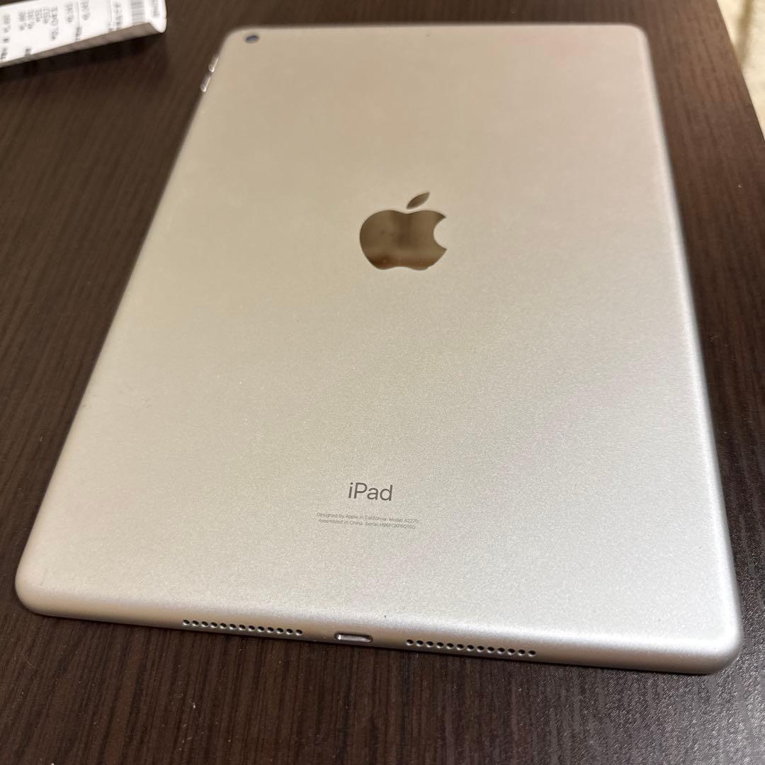 Apple iPad 第8世代 10.2インチ A2270 32GB
