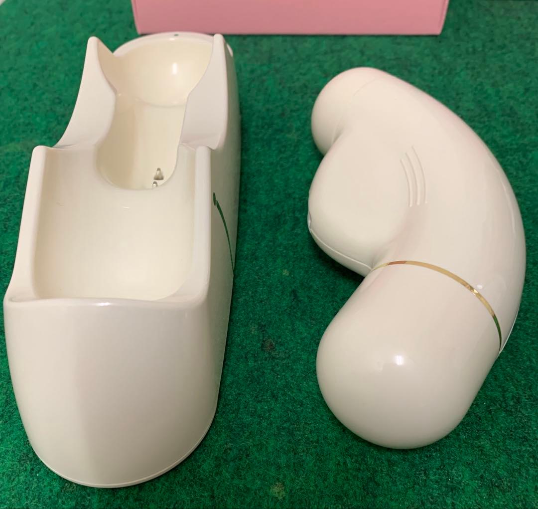 リジューヴェ　美顔器　美品