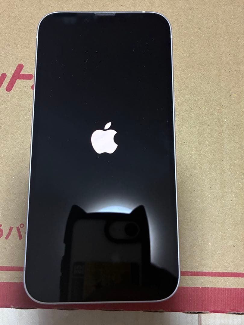 iPhone13 本体 スターライト 128GB SIMフリー