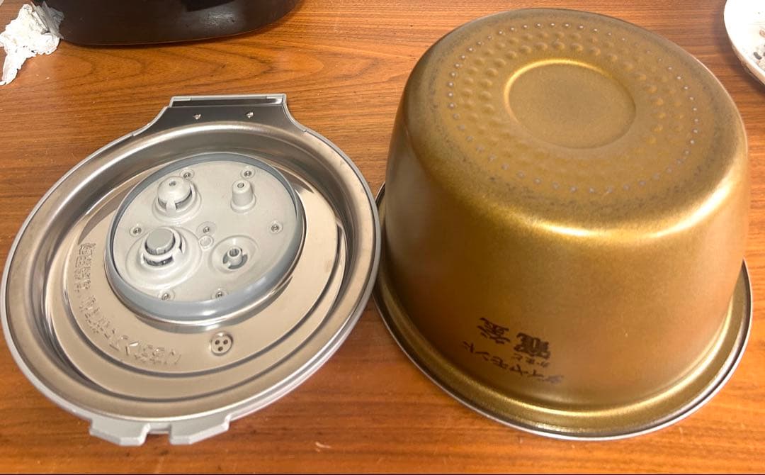 パナソニック炊飯器スチーム＆可変圧力IHジャーWおどり炊きSR-SPA105