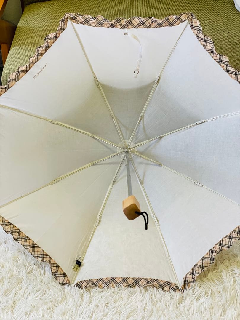 【未使用】バーバリー　日傘　折りたたみ　ノバチェック　ロゴ　傘袋付き