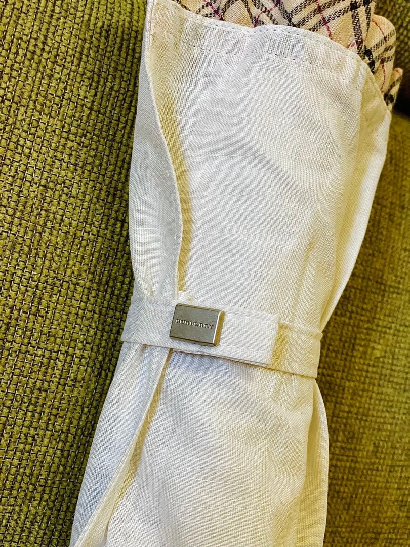 【未使用】バーバリー　日傘　折りたたみ　ノバチェック　ロゴ　傘袋付き