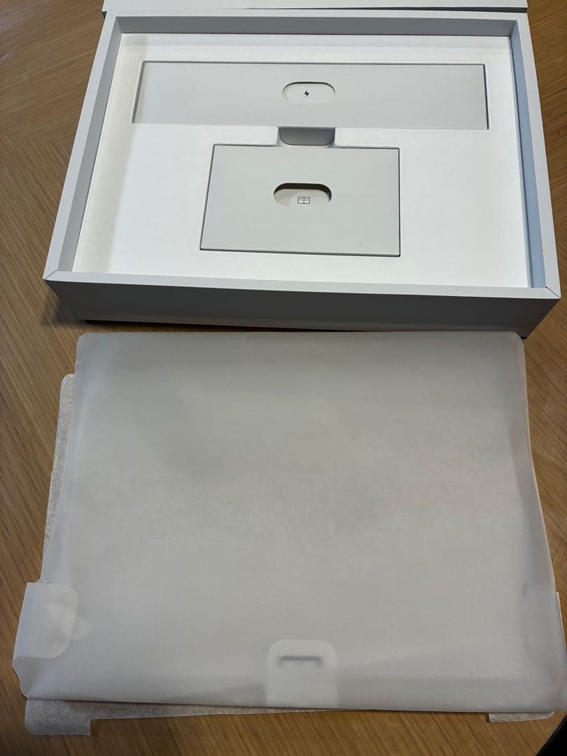 Microsoft Surface Laptop Go2 シルバー