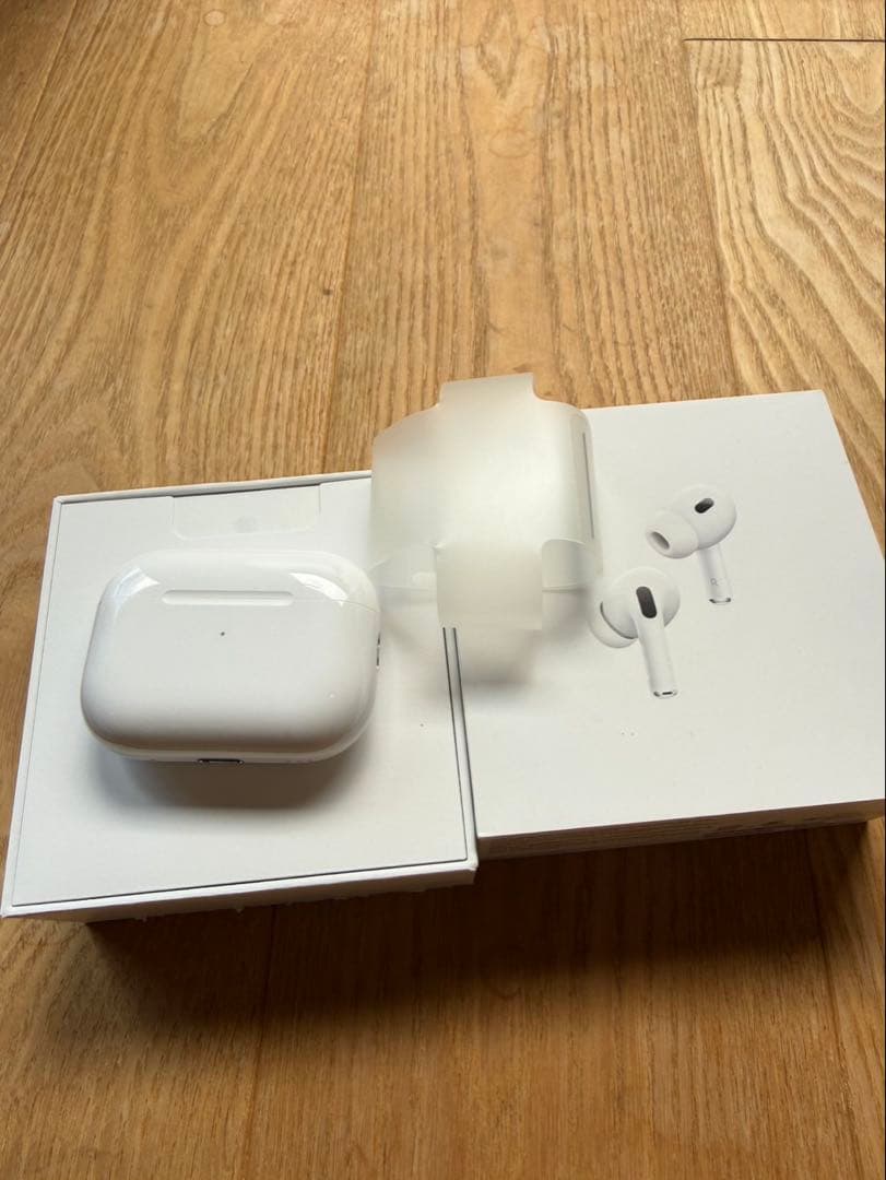 AirPods Pro 本体 ホワイト 充電ケース、外箱付き