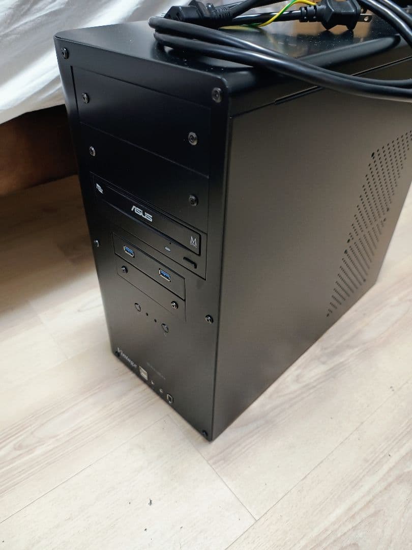 Intel core i5 9400搭載PC(OS、HDD、SSDなし)