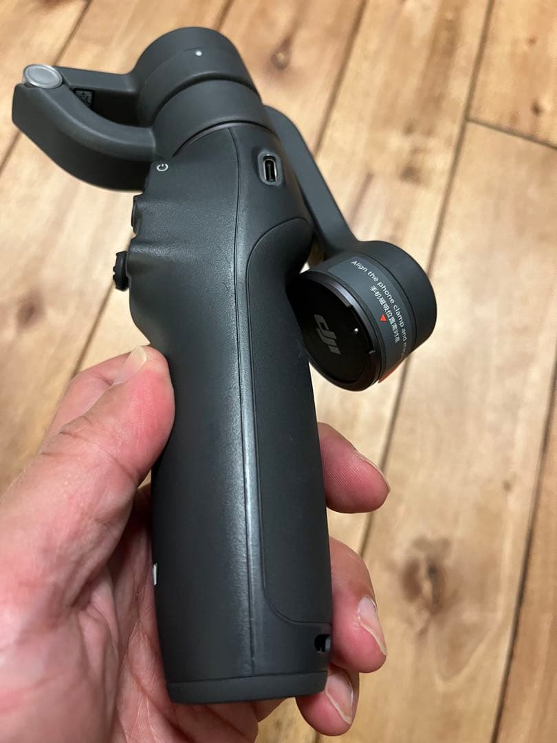 【新品同様】DJI Osmo Mobile 6 スマートフォンスタビライザー