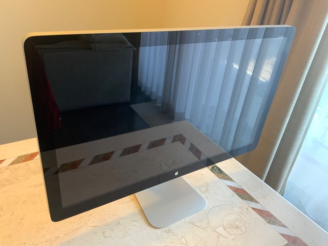 ディスプレイ・モニター本体 Apple Thunderbolt Display (27-inch)