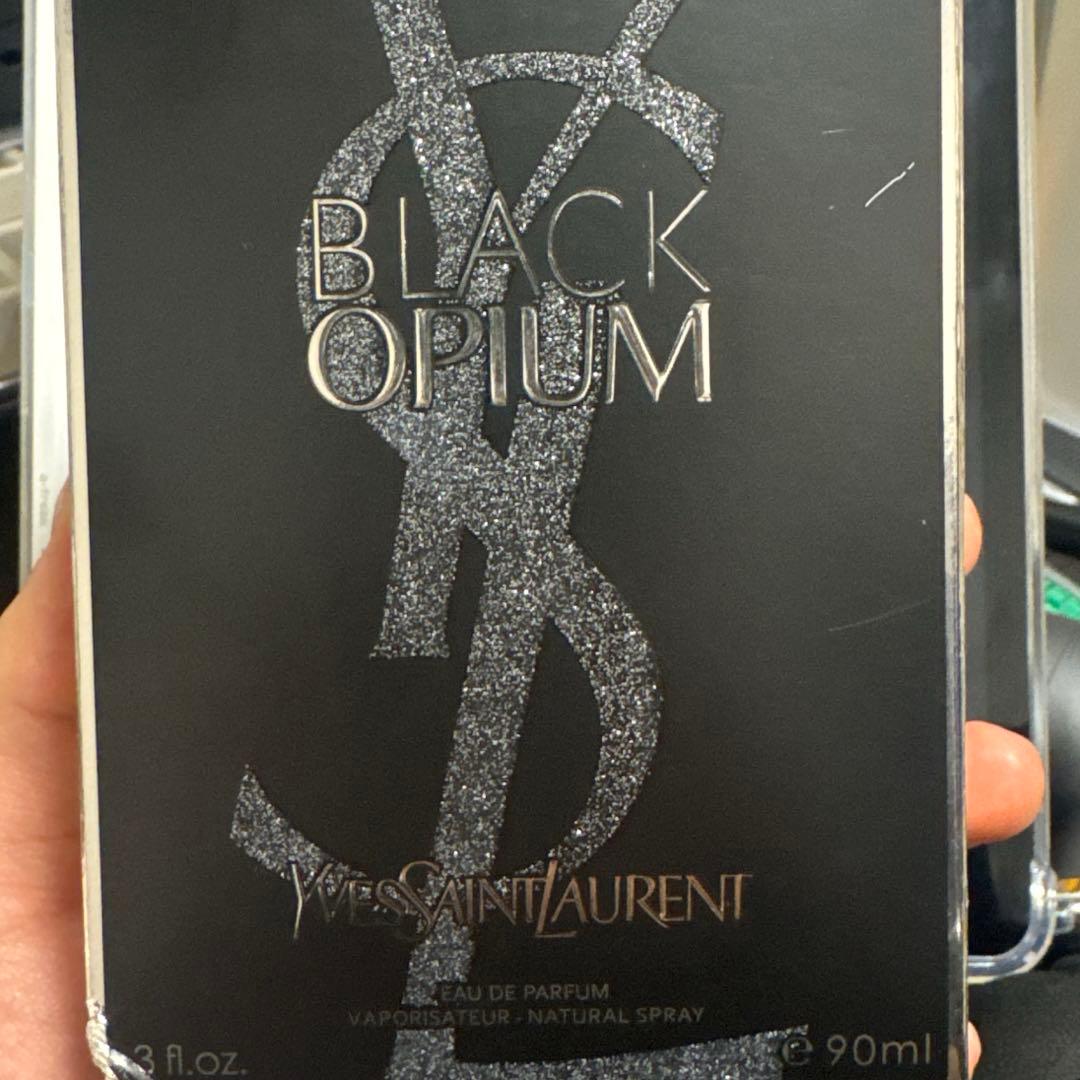 サンローランブラックオピウム