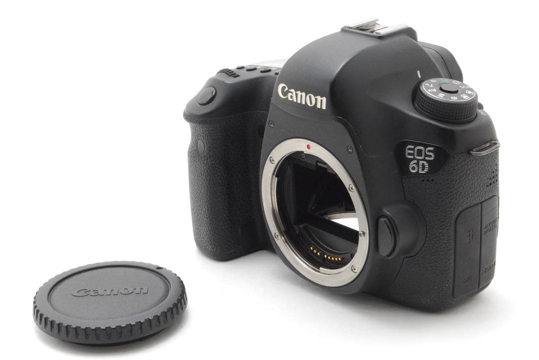 美品✨キャノン EOS 6D ボディ❤️フルサイズセンサー搭載モデル！