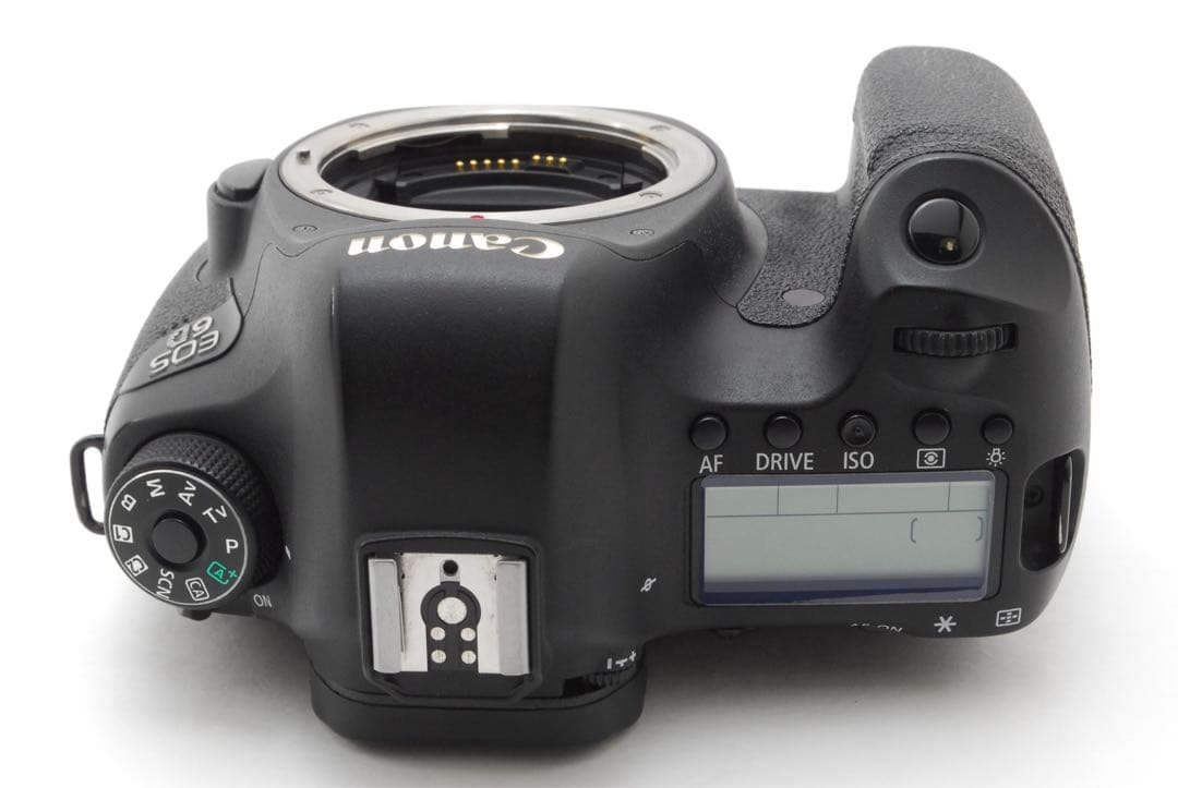美品✨キャノン EOS 6D ボディ❤️フルサイズセンサー搭載モデル！