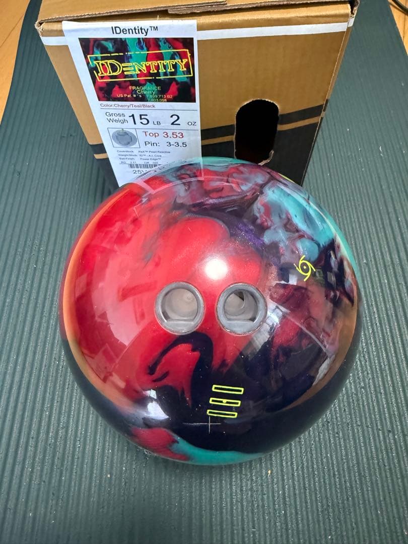 STORM IDENTITY ボウリングボール 15ポンド