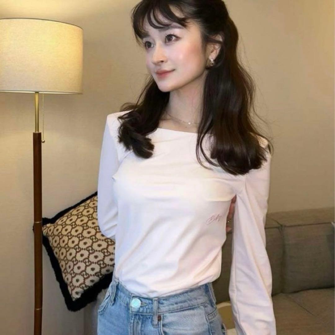 【新品】BIBIY. FITTED TEE 新品　ピンク