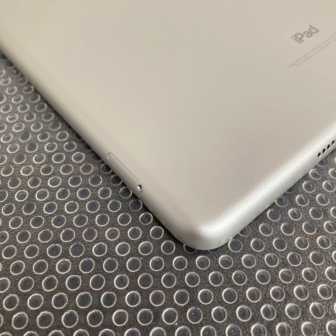 588【早い者勝ち】iPad6 第6世代 32GB SIMフリー☆