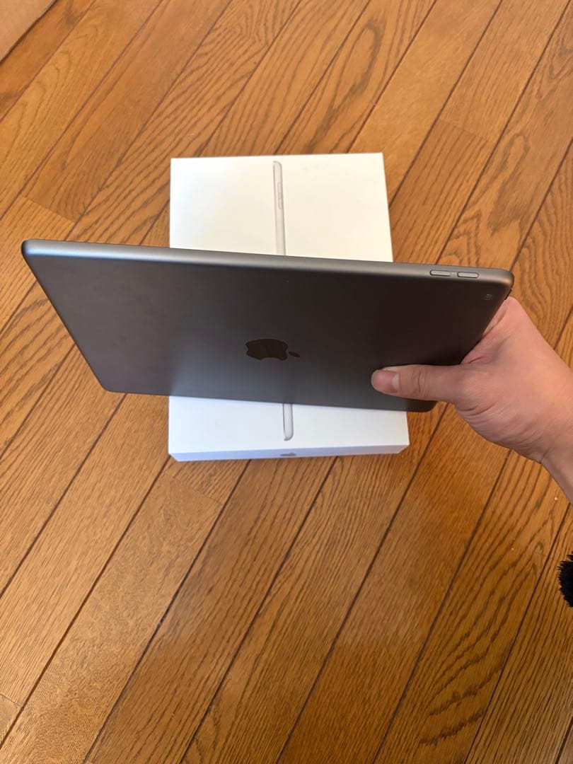 Apple ipad 第8世代 32GB バテッリー容量94%