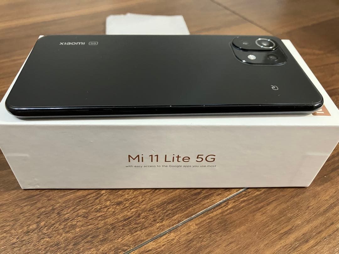 Xiaomi Mi 11 Lite 5G　トリュフブラック