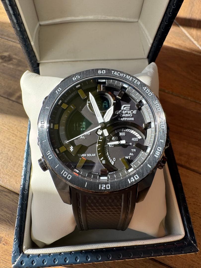 CASIO EDIFICE（カシオ エディフィス）ECB-900PB