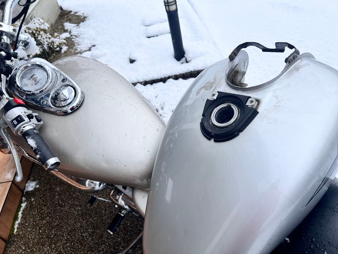 Honda マグナ250 タンク