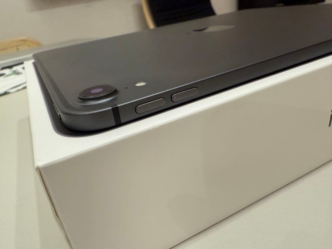 iPad Pro11インチ第一世代256GB セルラーモデルとキーボードのセット