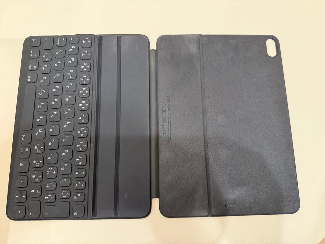 iPad Pro11インチ第一世代256GB セルラーモデルとキーボードのセット