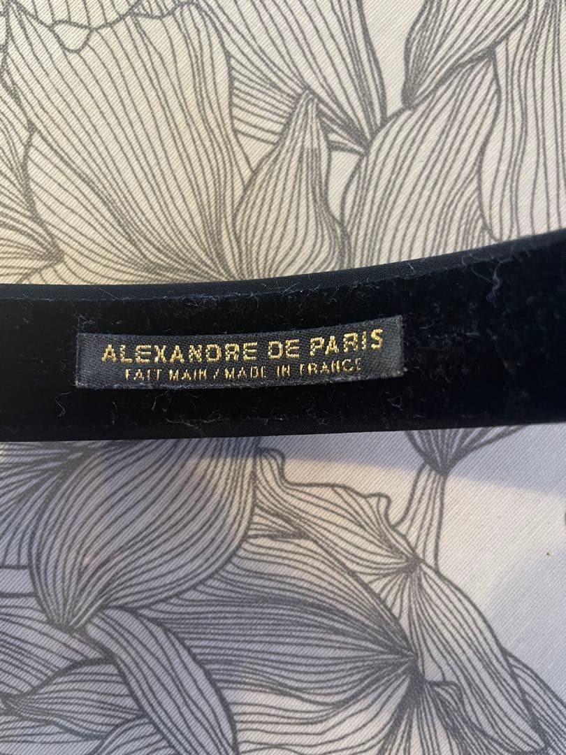 ALEXANDRE DE PARIS（アレクサンドル ドゥ パリ）カチューシャ黒