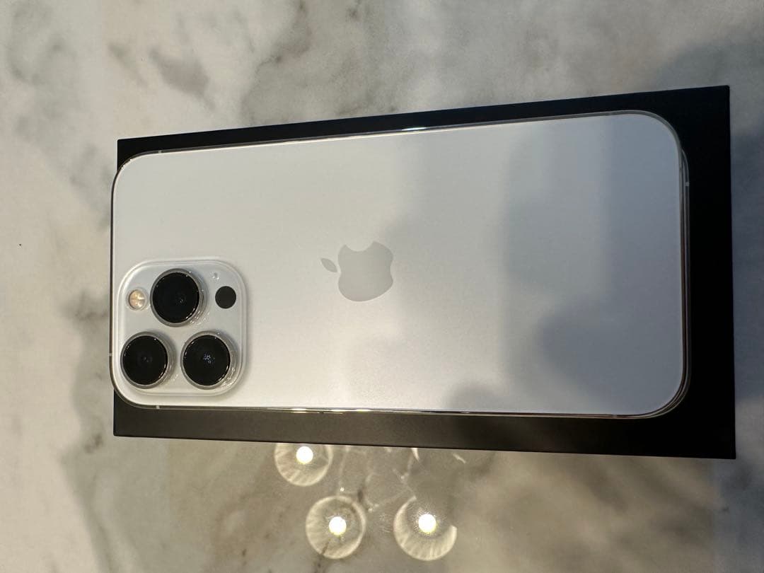 【美品】Apple iPhone 13 Pro シルバー SIMフリー　箱あり