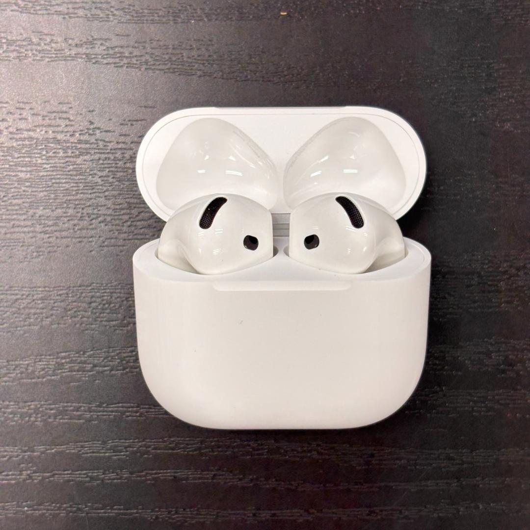 AirPods4 本体 ANC品 ホワイト 充電ケース付き ノイズキャンセリング