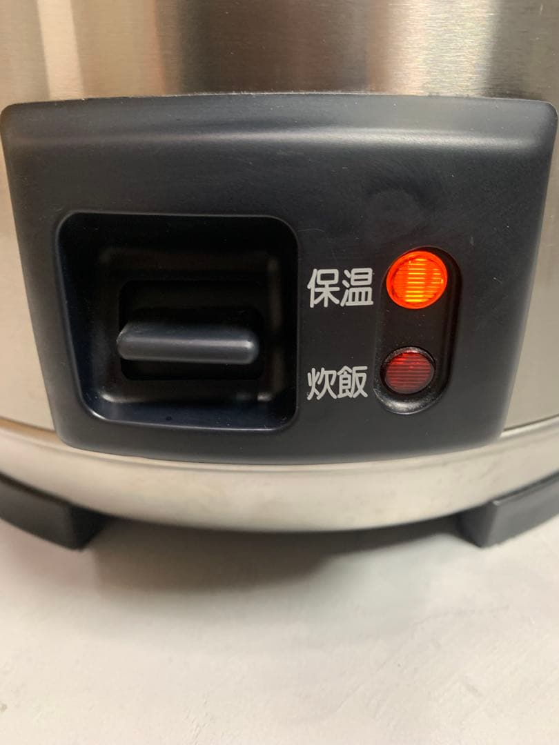 【美品】2022年製 タイガー業務用ジャー炊飯器 2升炊きJNO-A360